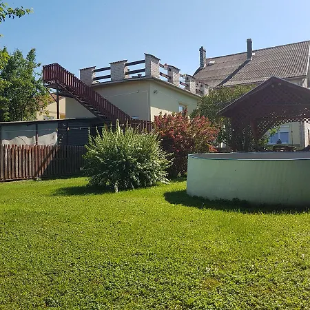Kovacs Vendeghaz Apartment Mátraderecske Exterior photo